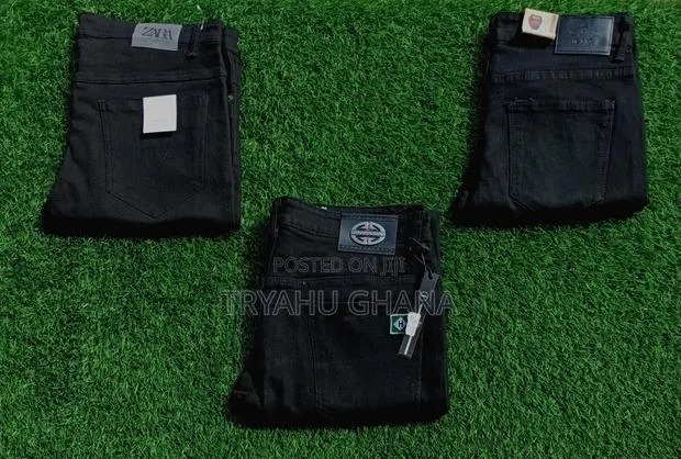 Quality Original Pure Louis Vuitton Black Jeans for Sale · Photo 1