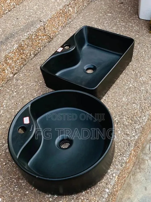 Black Basin - Pedicure Bowl - Countertop Basin · Photo 1