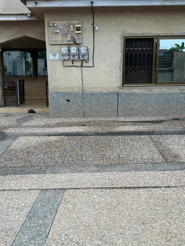 5bdrm House in Kumasi Metropolitan for sale · Photo 1