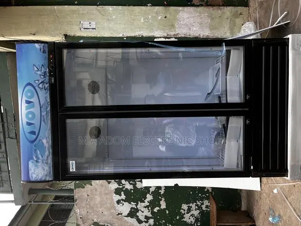 Novo 580 Litres Showcase Fridge · Photo 1