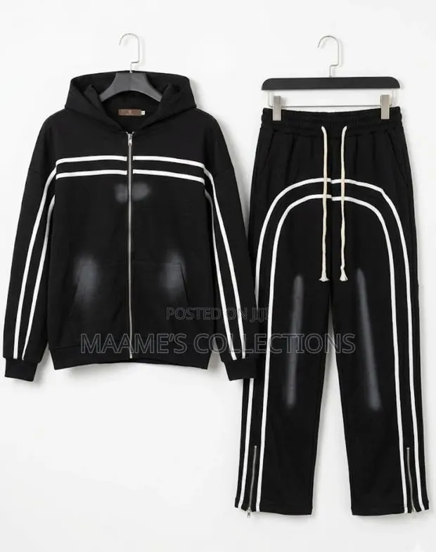 Hoodies Up and Down Set · Photo 1
