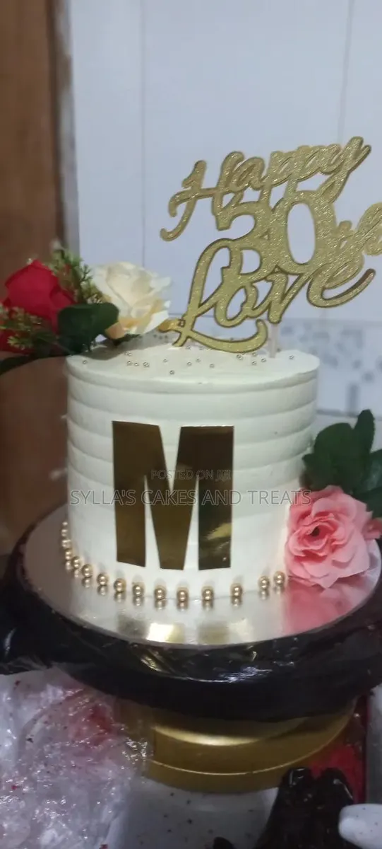Customised Cakes · Photo 1