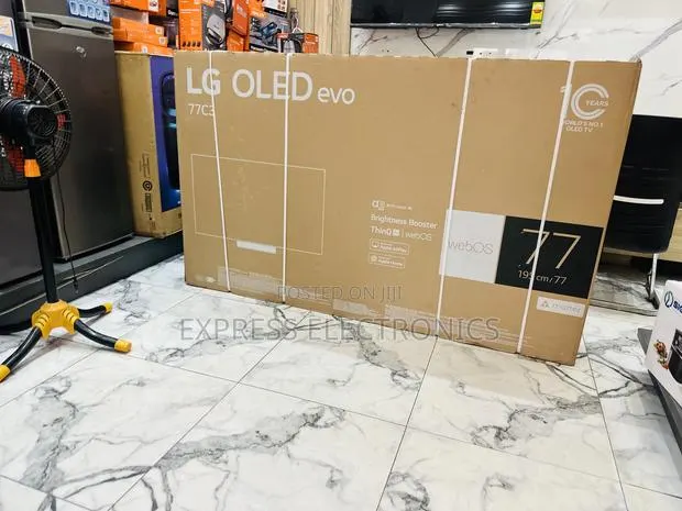 Ultra Slim Oled Smart 77”C3 Lg · Photo 1