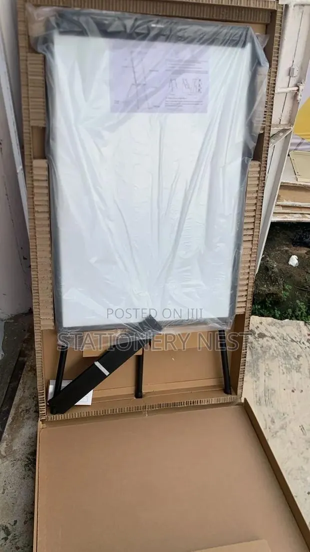 900mmx600mm Tripod White Board Stand · Photo 1