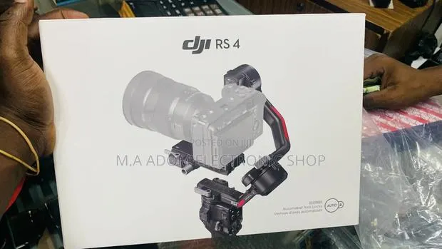 Dji Camera Stabilizer RS4 · Photo 1