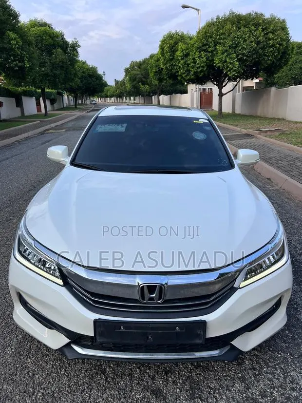 Honda Accord 2016 White · Photo 1