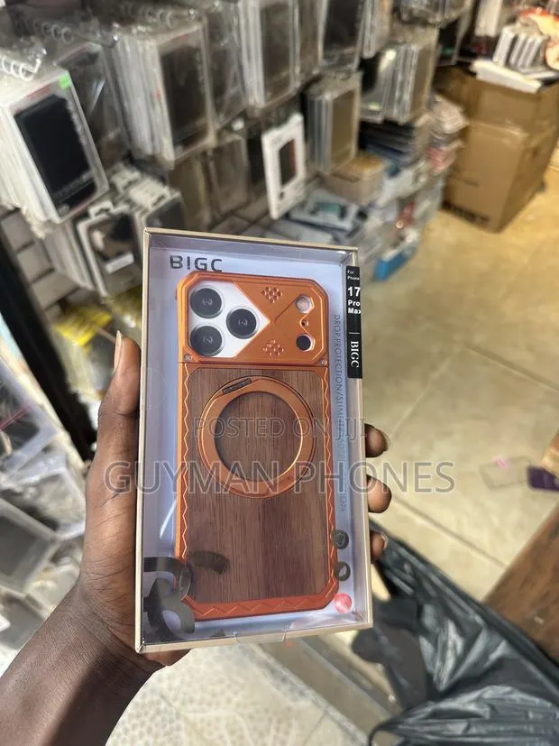 MAGSAFE iPhone 17pro Max Case · Photo 1