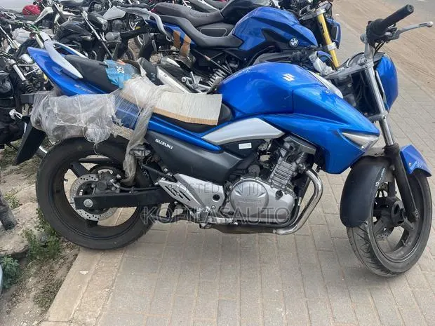 Suzuki Burgman 2020 Blue · Photo 1