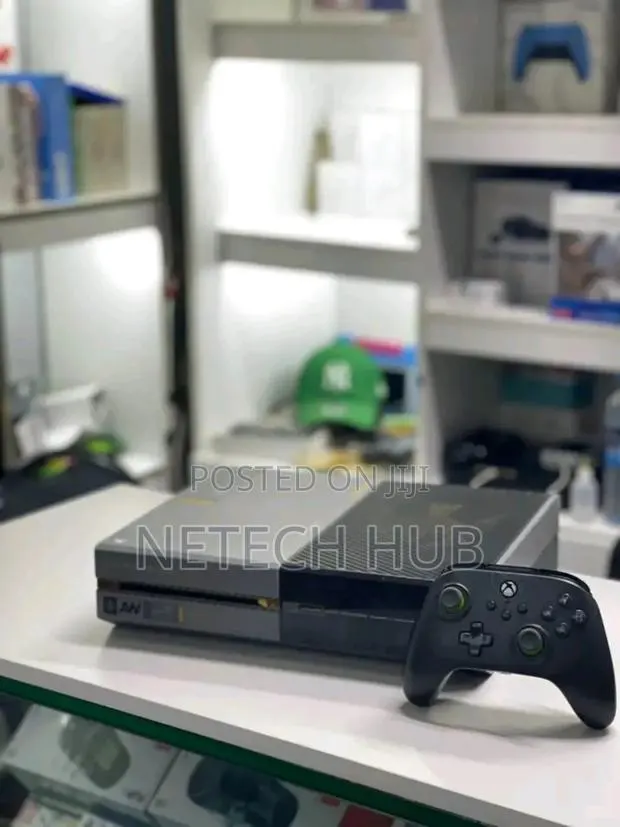Xbox One With 10games · Photo 1