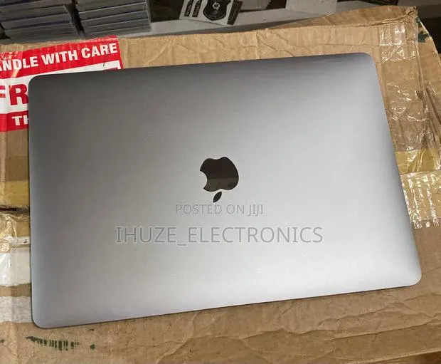 Laptop Apple MacBook Air 2020 M1 8GB Apple M1 SSD 2T · Photo 1