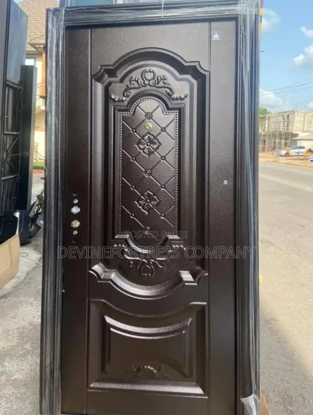 Quality Paladin Polish Door Single With All Accessories · Photo 1
