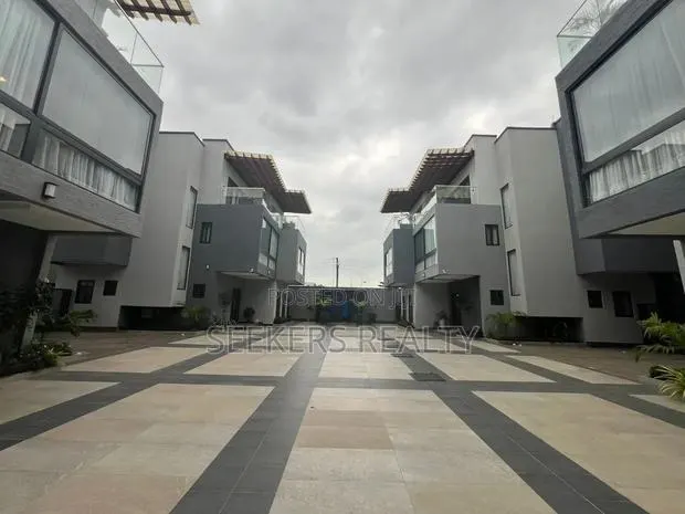 Furnished 4bdrm Townhouse / Terrace for rent · Photo 1