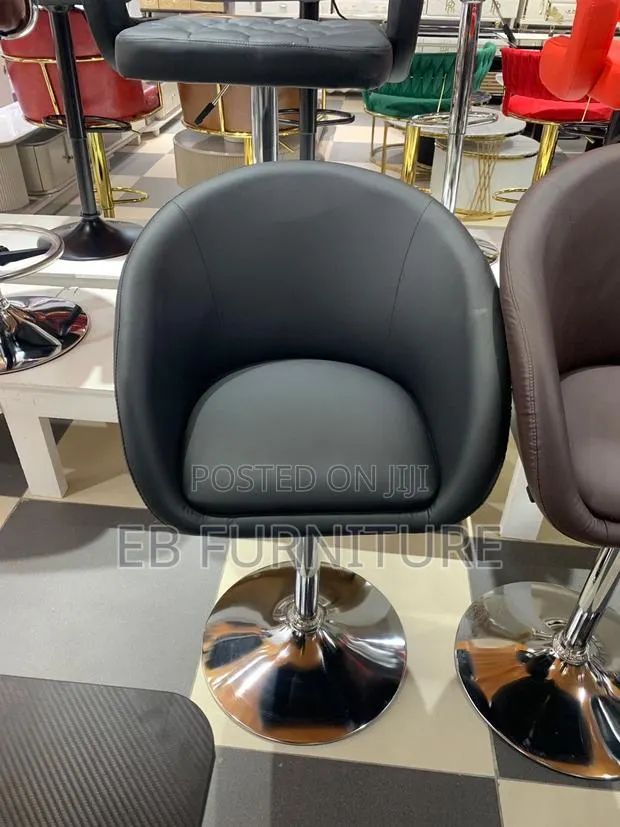 Big Size Bar Chair · Photo 1