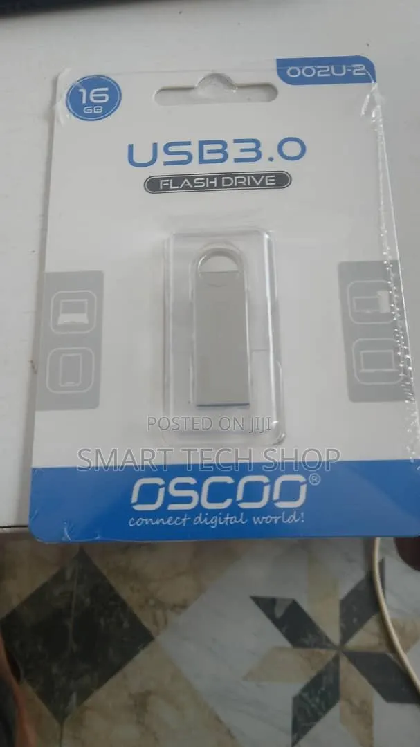 Flash Drive · Photo 1