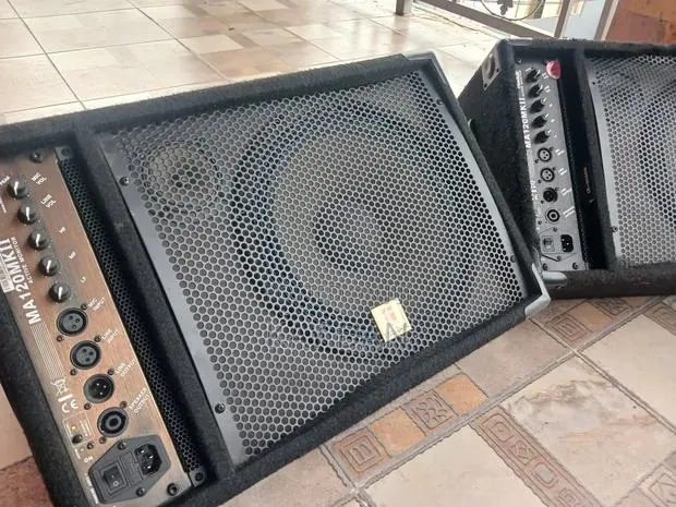Active Stage Monitor · Photo 1