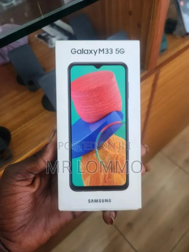 New Samsung Galaxy M33 5G 128 GB Black · Photo 1