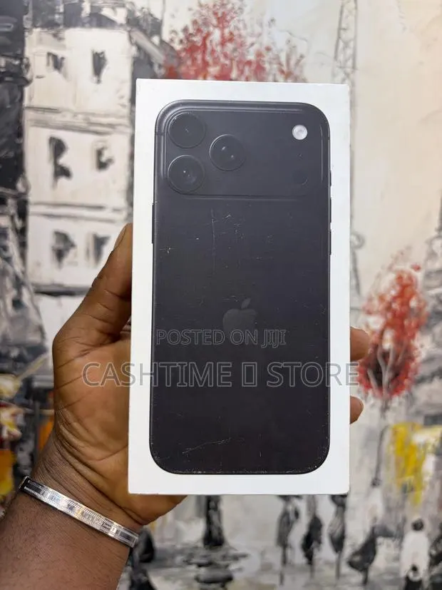 New Apple iPhone 18 Pro Max 256 GB Black · Photo 1