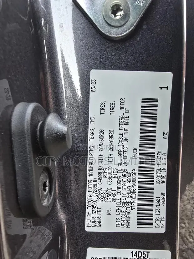 Toyota Tundra 2023 Gray · Photo 1