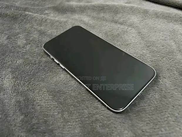 New Apple iPhone 13 Pro Max 128 GB Silver · Photo 1