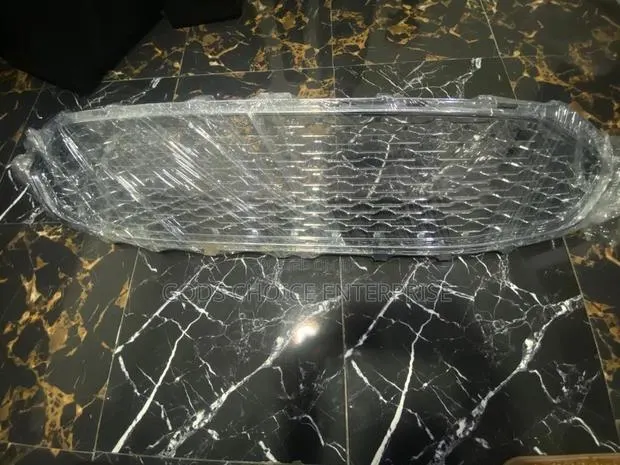 Front Grill Ford Fusion 2019-2020 Silver · Photo 1