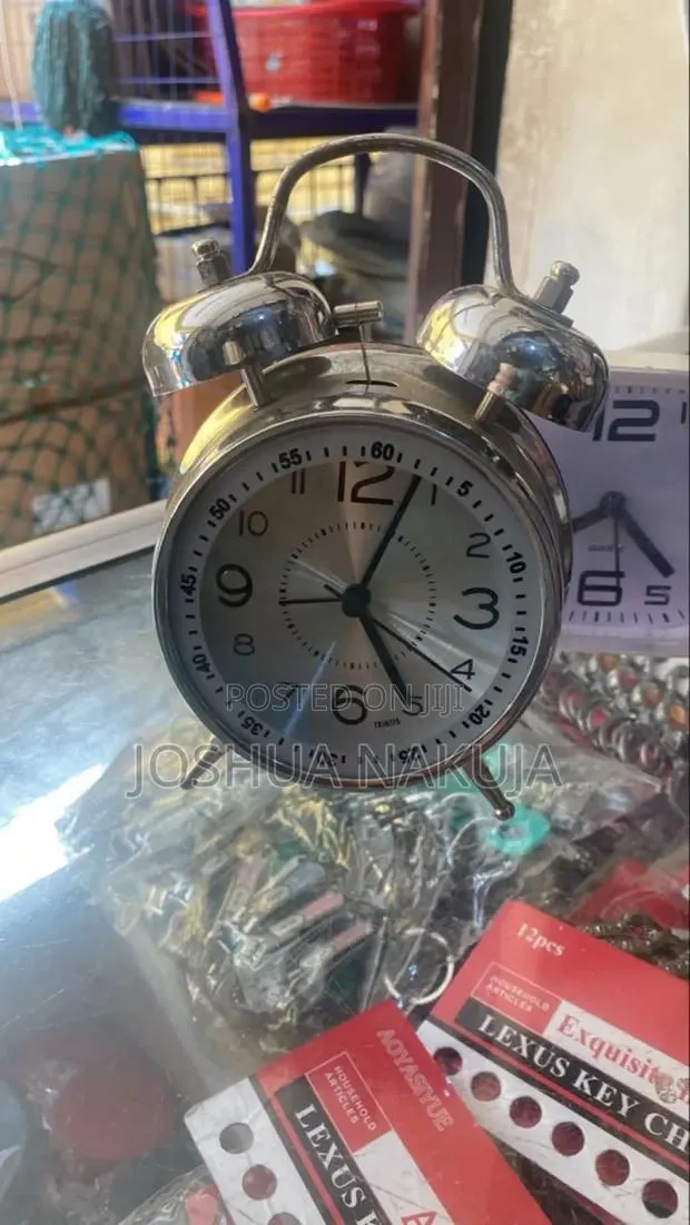 Table Alarm Clock · Photo 1
