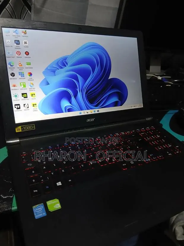 Laptop Acer Aspire A715 71G 16GB Intel Core i5 SSHD+SSD 1T · Photo 1