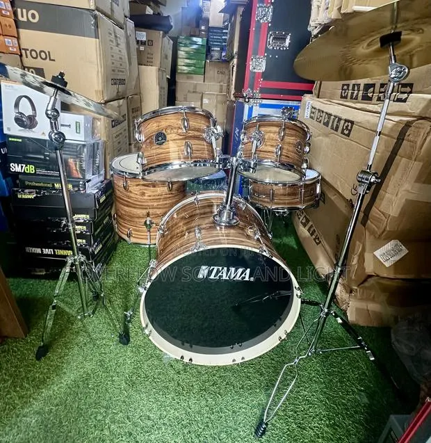 Tama Imperialstar 5-Piece Acoustic Drum Set · Photo 1