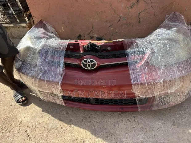 Toyota Echo 2005-2007 Front Cut Available · Photo 1