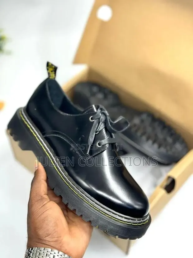 Dr Martens · Photo 1