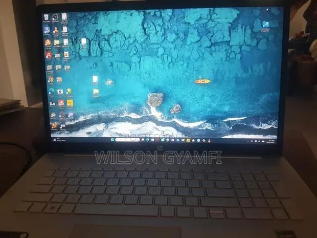 Laptop HP Pavilion 17 32GB AMD Ryzen 5 HDD+SSD 512GB · Photo 1