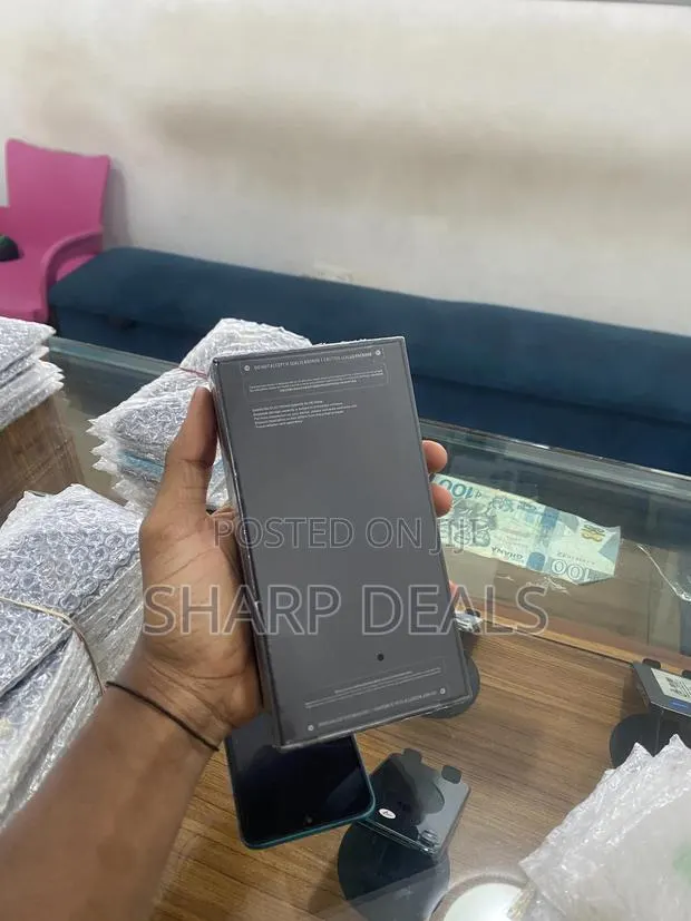 New Samsung Galaxy S24+ 256 GB Black · Photo 1