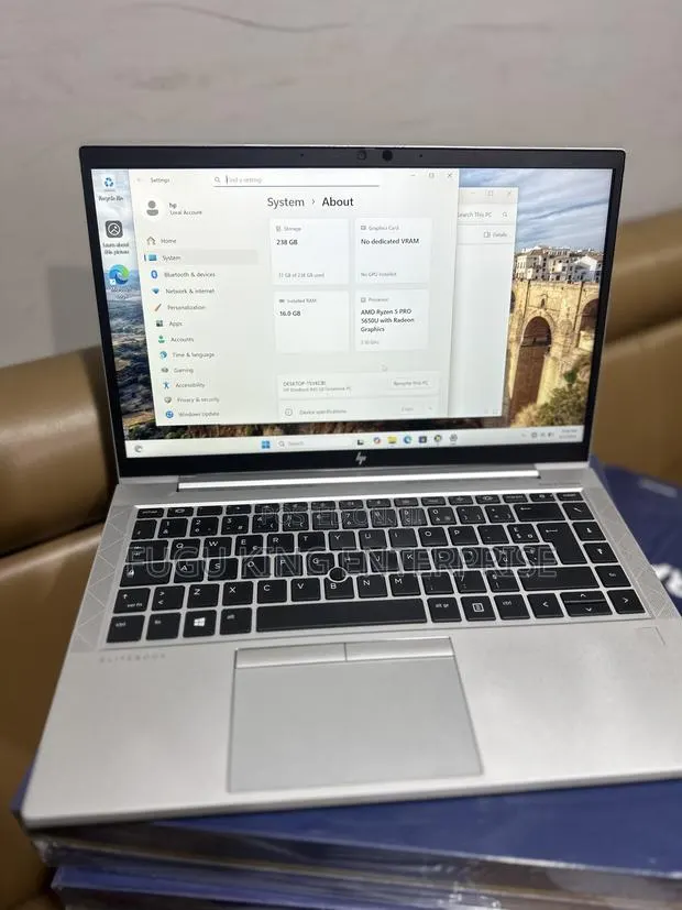 Laptop HP EliteBook 845 G8 16GB AMD Ryzen 5 SSD 256GB · Photo 1