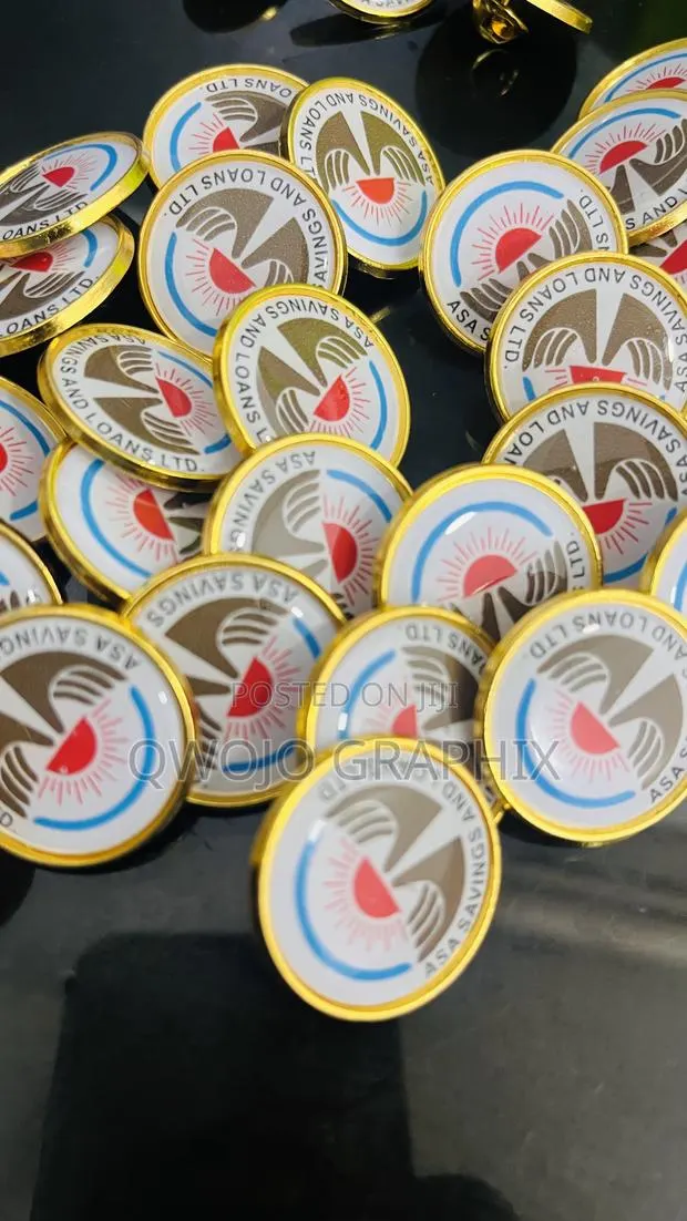 Customized Lapel · Photo 1