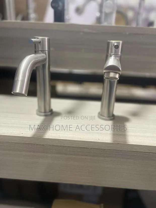 Wash Hand Basin Tap · Photo 1