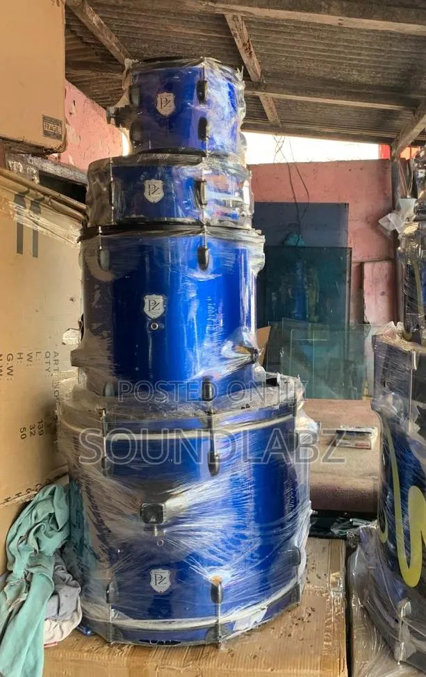 Pz Blue Acoustic Drumset (Percussion Zone-Blue) · Photo 1
