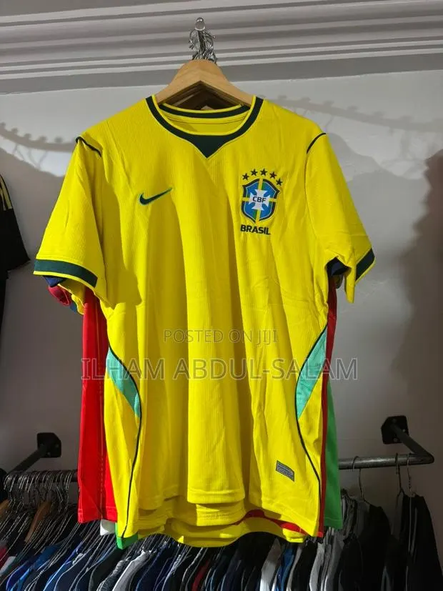 Brazil Home Jersey · Photo 1