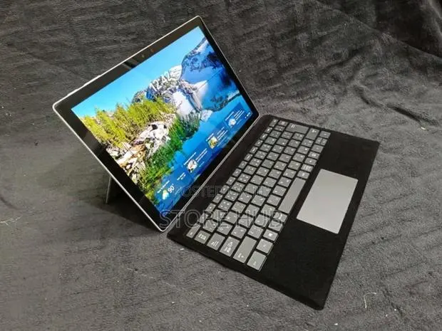 New Laptop Microsoft Surface Pro 6 8GB Intel Core i5 SSD 256GB · Photo 1