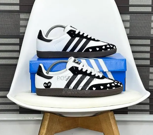 Samba Black/White · Photo 1