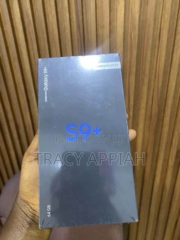 New Samsung Galaxy S9 Plus 128 GB Black · Photo 1
