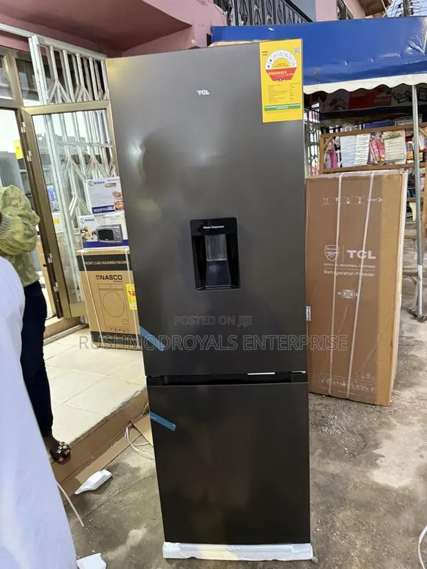 TCL 309l Bottom Mount Refrigerator – Model F410-BFG · Photo 1