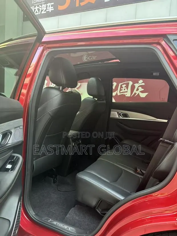 Jetour X70 1.5 7-Seater FWD 2020 Red · Photo 1