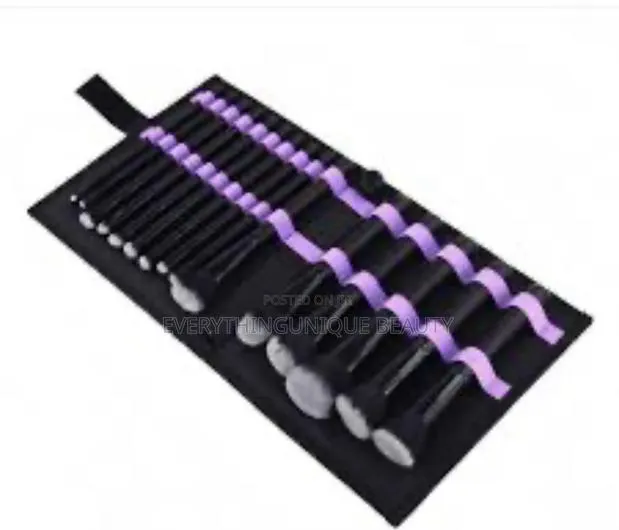 Veninow Makeup Brushes Set · Photo 1