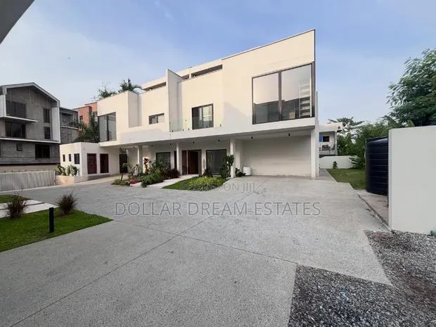 4bdrm Townhouse/Terrace in Cantonments for sale · Photo 1