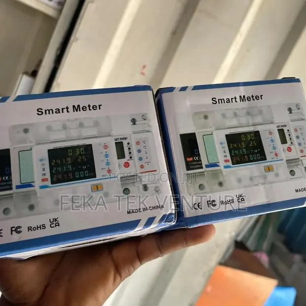 Solar 3 Phase Smart Meter Voltage Regulator · Photo 1