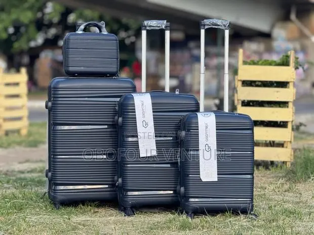 4 in 1 Anticrake Travelling Bag. · Photo 1