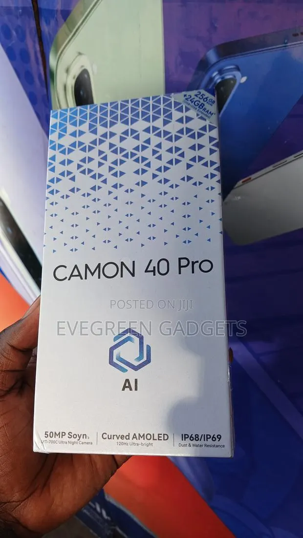 New Tecno Camon 40 Pro 5G 256 GB Gray · Photo 1