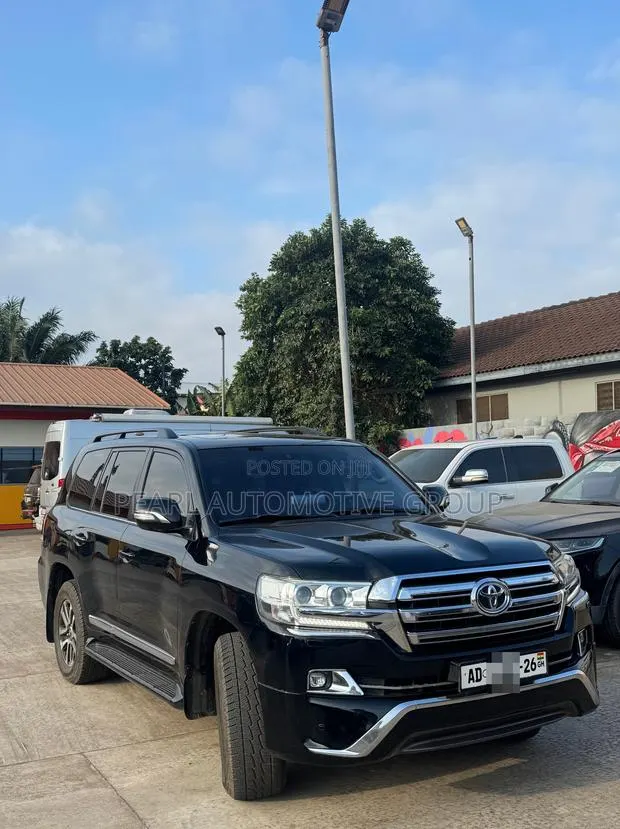 Toyota Land Cruiser 4.5 V8 VXR 2017 Black · Photo 1