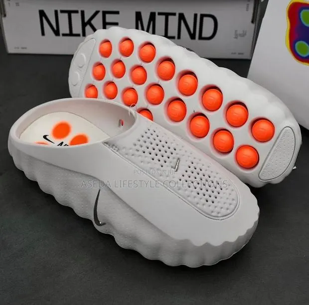 Nike Mind 001 Slippers · Photo 1