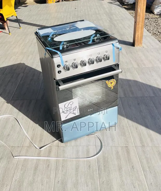 Sealed in Box Ferre 50x60 Glass Lid 4 Gas Burner With Grill(Gray) · Photo 1