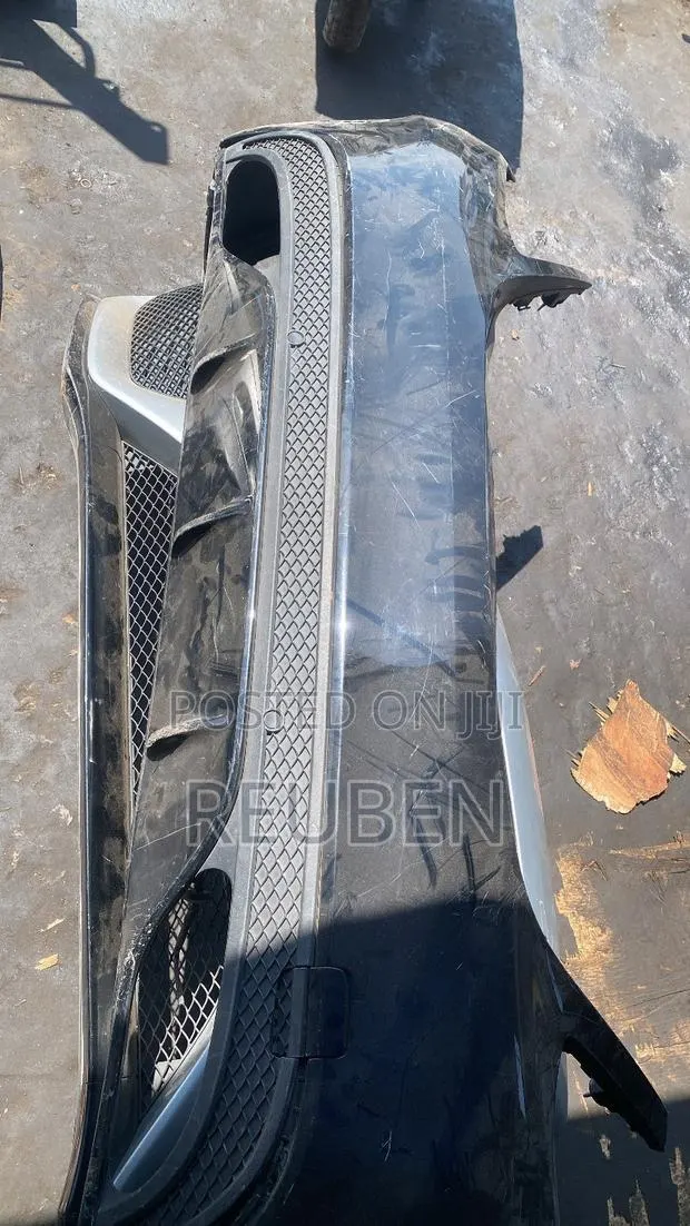 Back Bumper for C300 2019-2020 · Photo 1